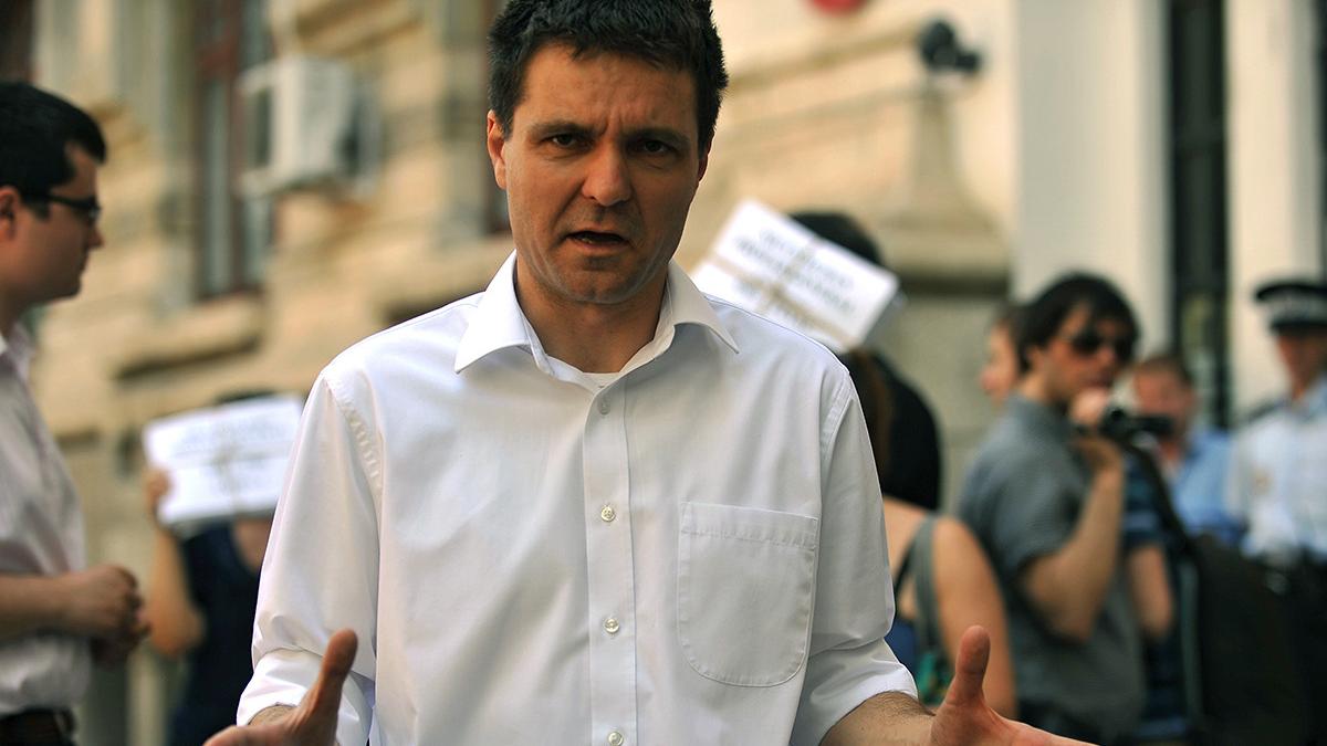 nicusor dan face curatenie in primarie da afarii directorii lui firea