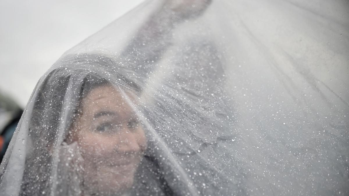 cod galben de ploi si vant in aproape toata tara