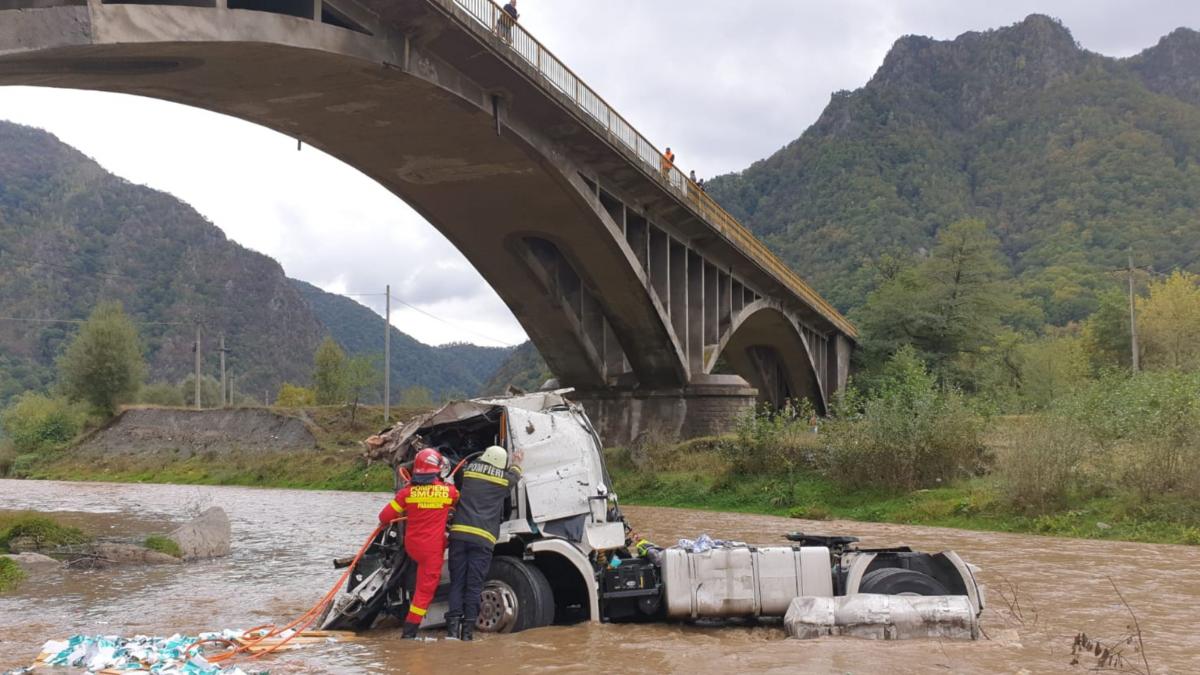 accident sofer tir valea oltului