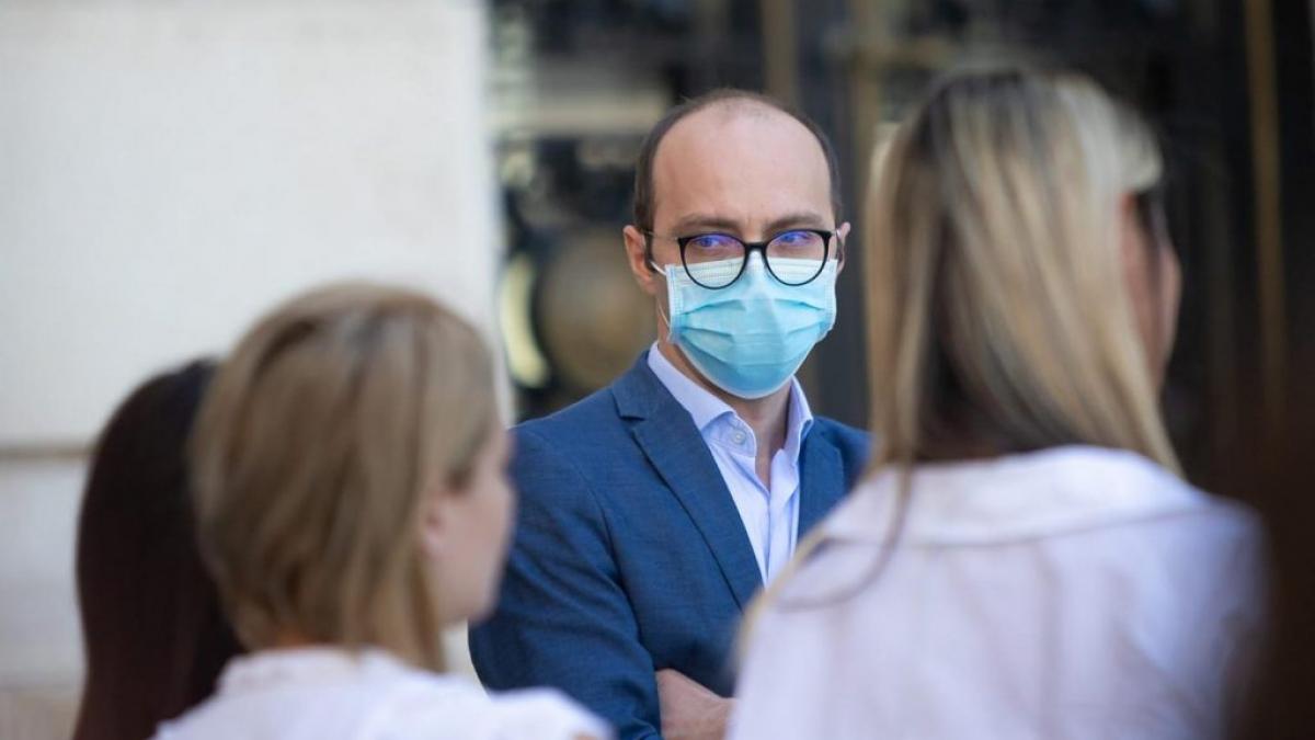 andi manciu sef grup comunicare strategica acuzat diploma licenta