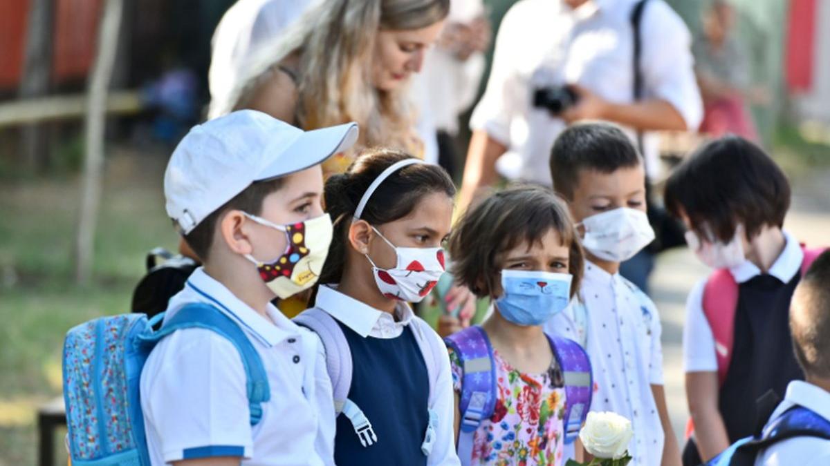 scoli licee scenariu rosu coronavirus