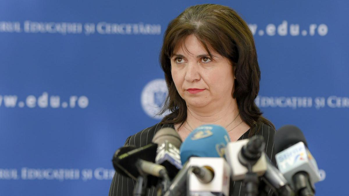 monica anisie anunt inchidere scoli bucuresti