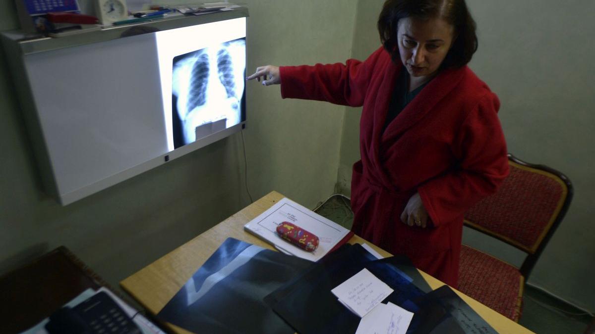 tanar bolnav covid bucuresti transfer ati iasi asteapta dumnezeu cu mila