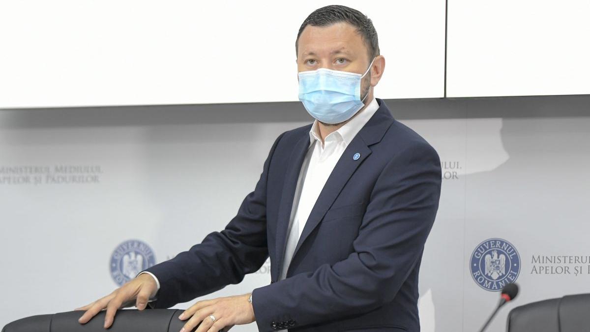 ministrul mediului schimbat mircea fechet