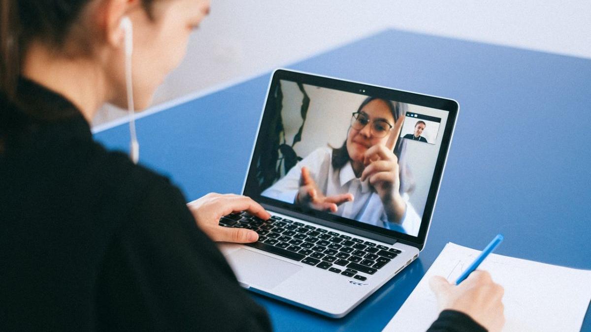 cum gestionezi munca acasa mod potrivit