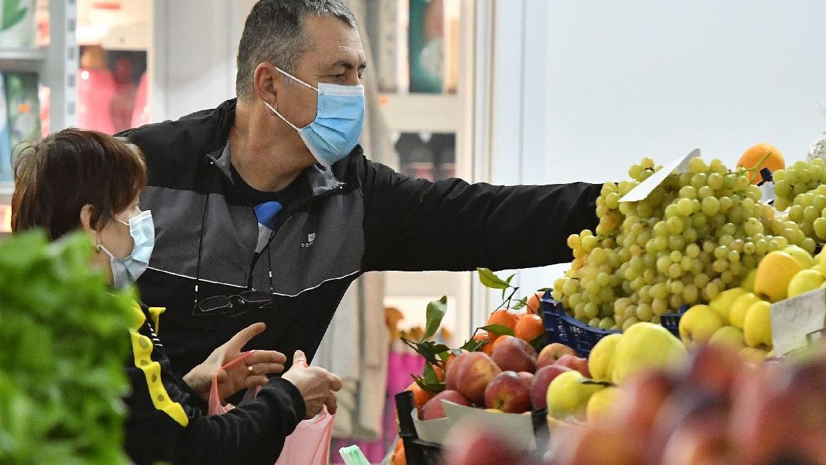 sectorul 4 tarabe acoperite covid 19