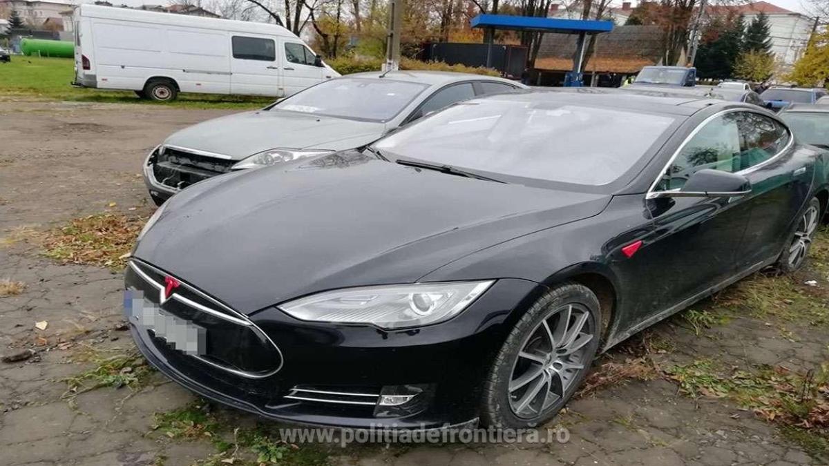 masina tesla norvegia suceava