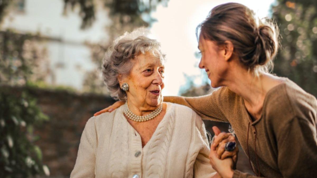 inselatorie batrani case