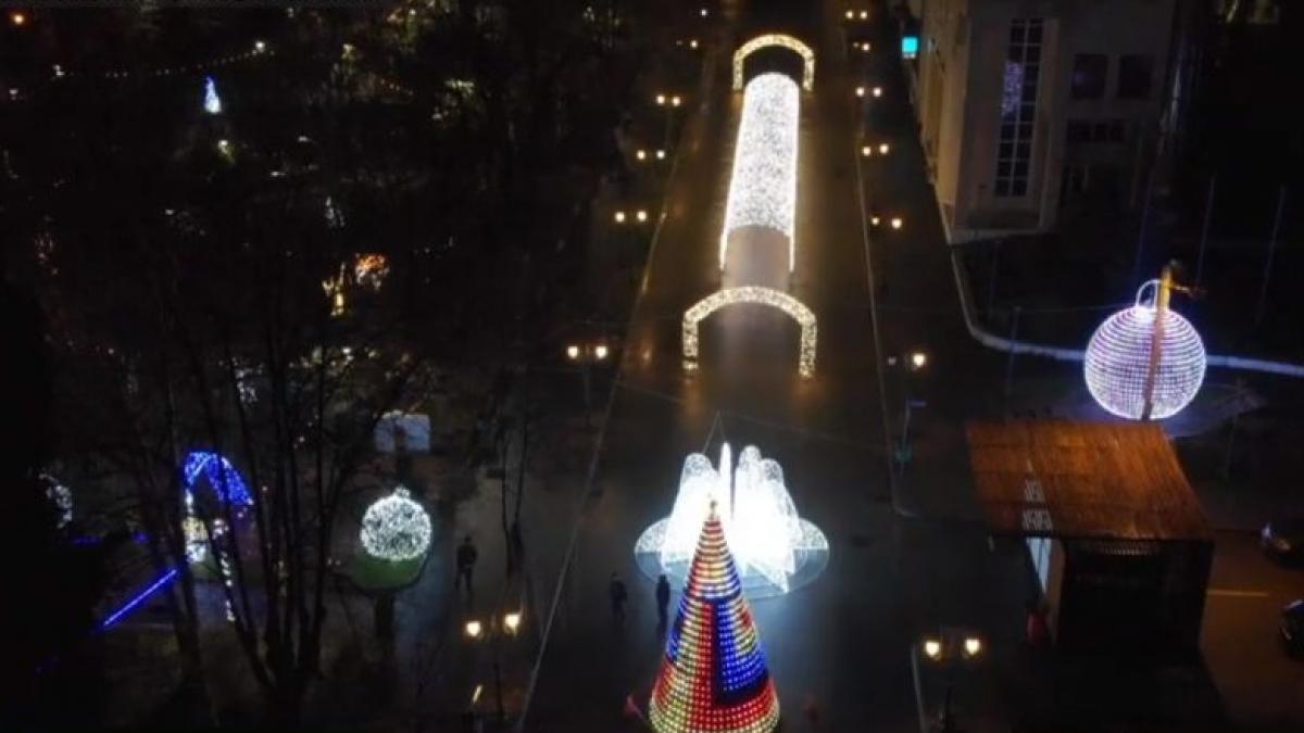 pandemie luminite beculete craciun sarbatori