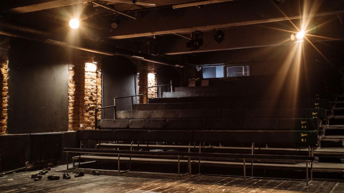 unteatru actori spectacole online