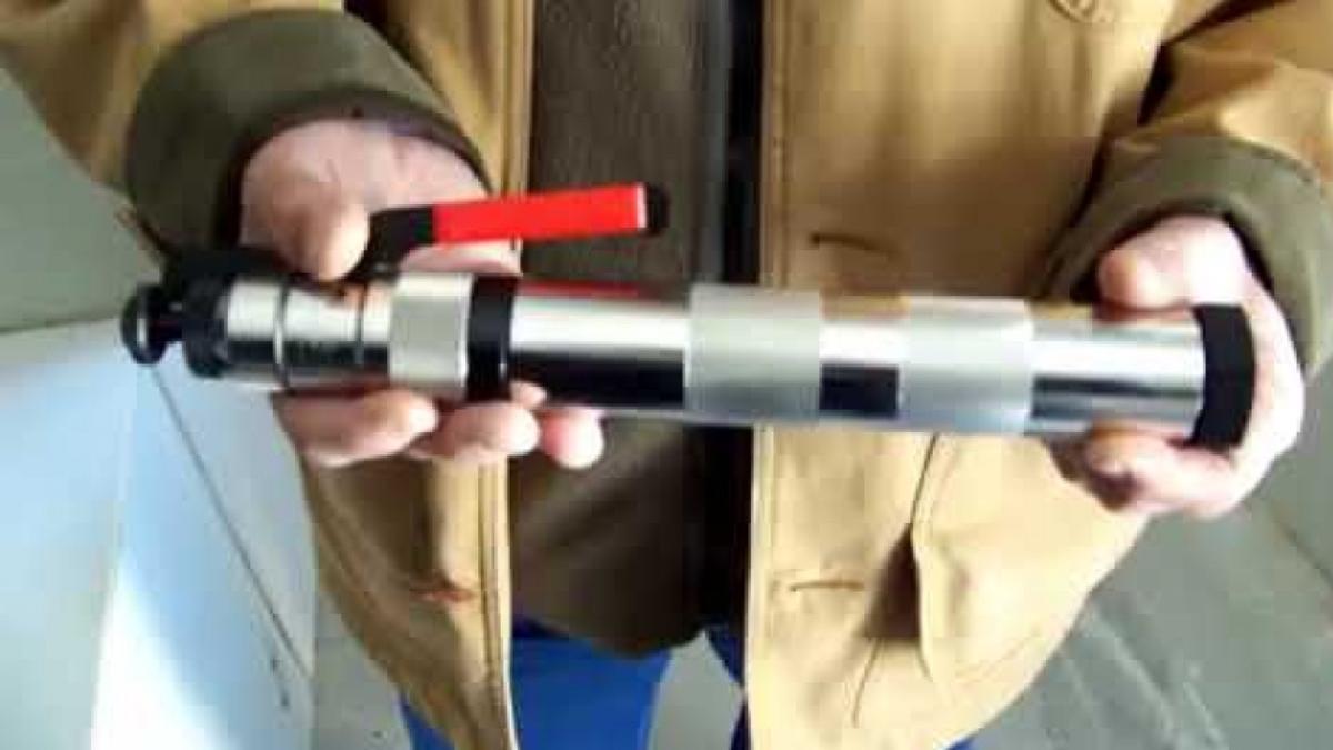 barbat ivesti pistol asomat porci