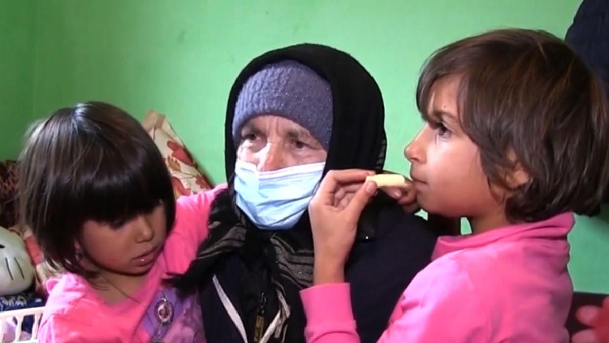 maica eugenia strabunica creste singura trei copii pensie 800 lei