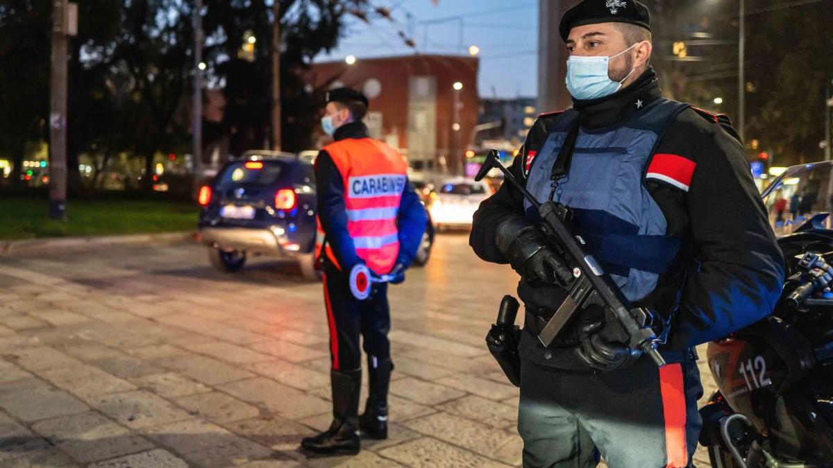 cioban roman sicilia tinta mafia siciliana omorat pietre doi mafioti