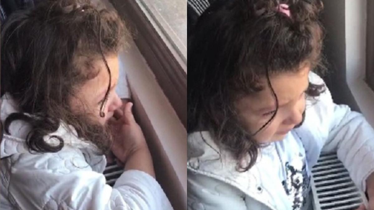 imagini induiosatoare o fetita de 5 ani plange pentru ca nu poate merge la vot cu cine voia sa