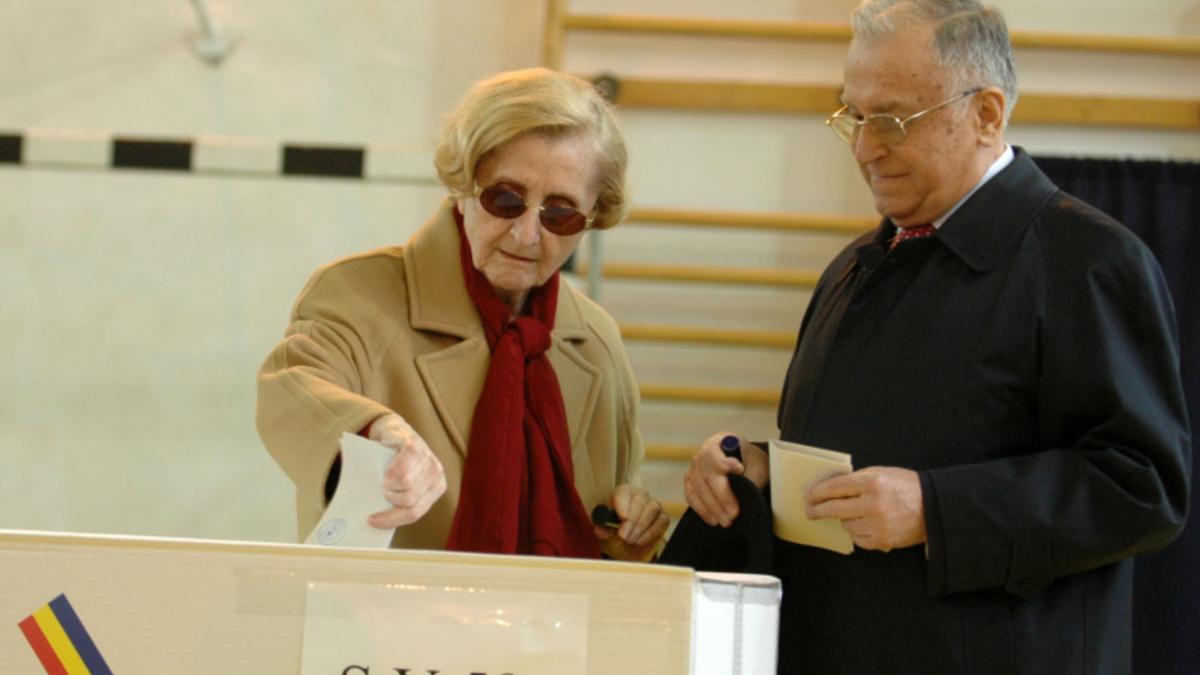 ion iliescu a anuntat ca nu va vota la alegerile parlamentare 2020 care este motivul