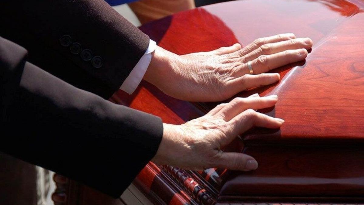 femeie deces inmormantare suceava