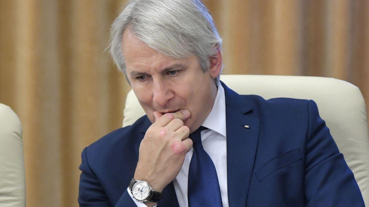 aur i a suflat mandatul de senator lui eugen teodorovici