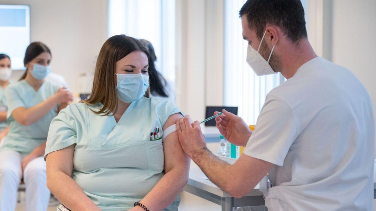 alergii alimente polen vaccin covid