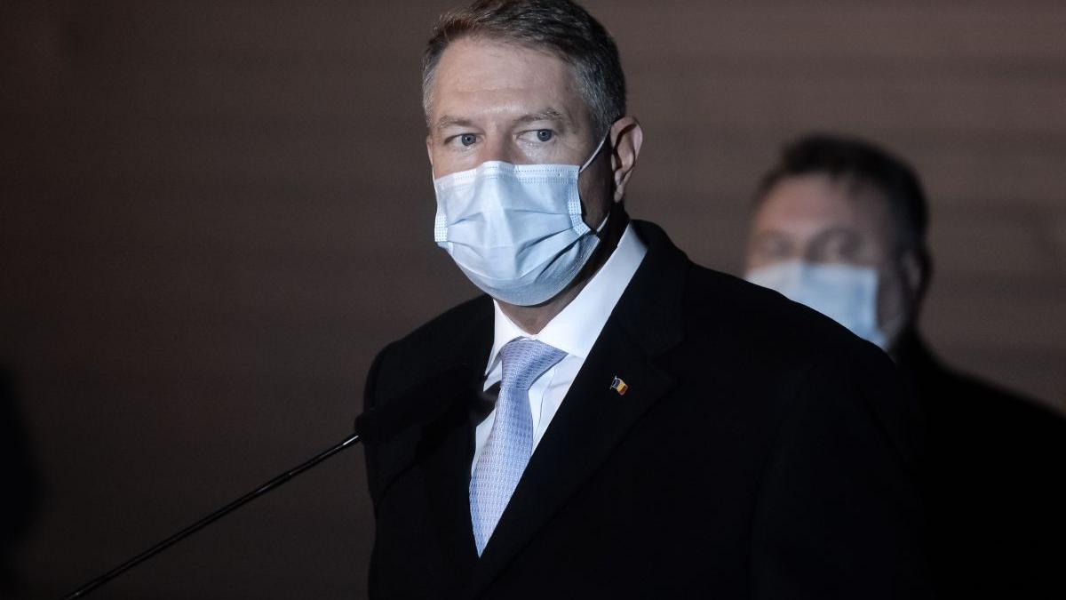 iohannis prima sarja vaccin covid simbolica