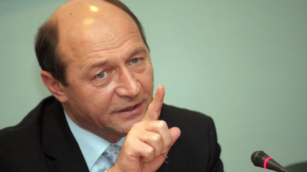 traian basescu cercetat penal mintit presedinte parlamentar europarlamentar