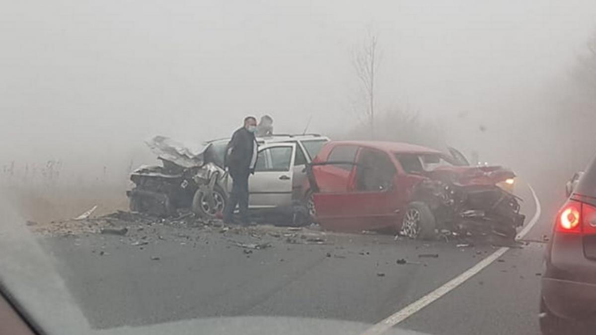 doi morti si doi raniti grav dupa o ciocnire frontala in judetul bihor