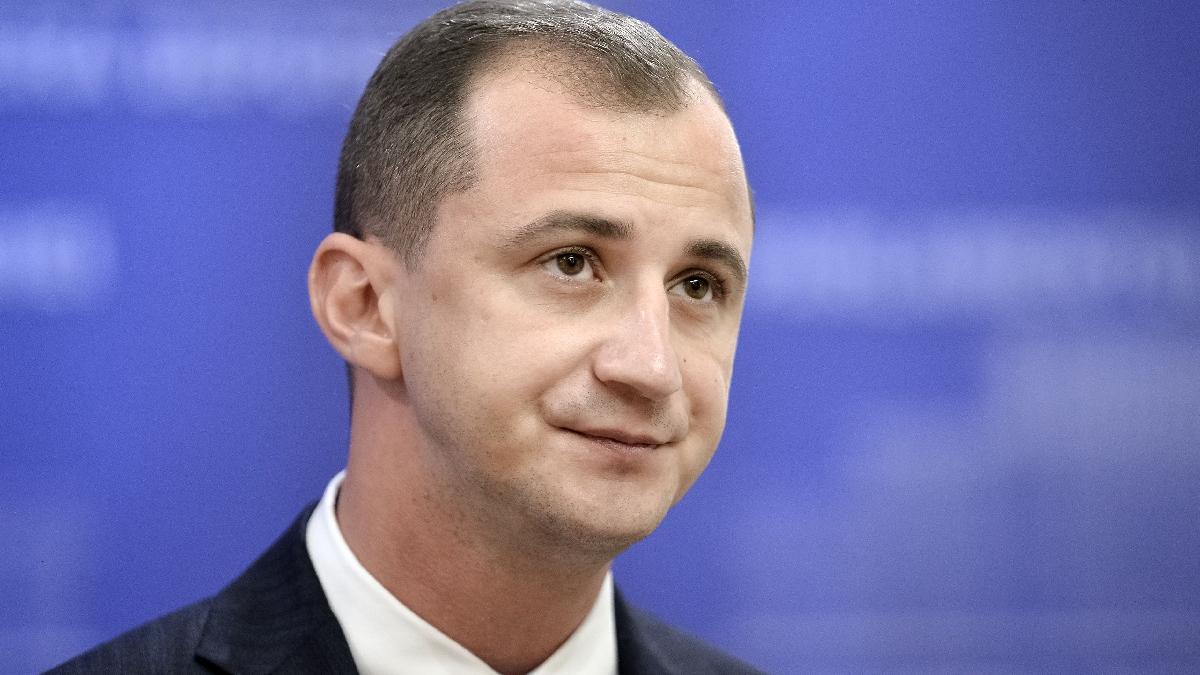 alfred simonis marea crapelnita cu functii