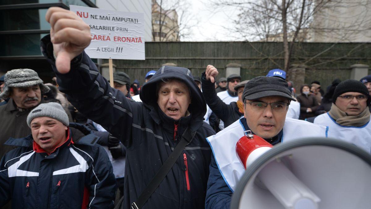 sindicalisti protest strada ministerul muncii salariu minim