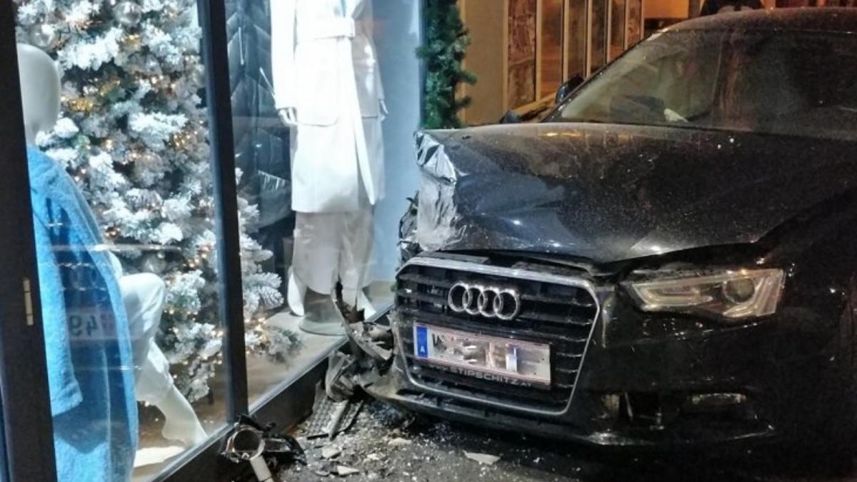 sofer beat masina vitrina magazin baia mare revelion