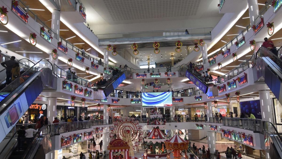 reducerile de iarna promotii centrele comerciale