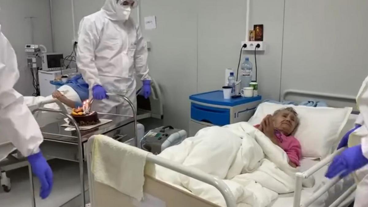 o pacienta covid 19 in varsta de 94 de ani din iasi surpriza uriasa pe patul de spital chiar de