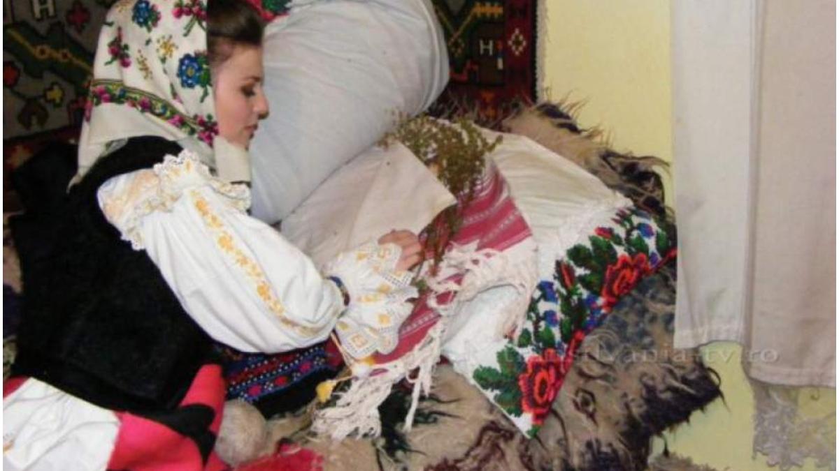 ritual boboteaza cum afli cu cine te casatoresti