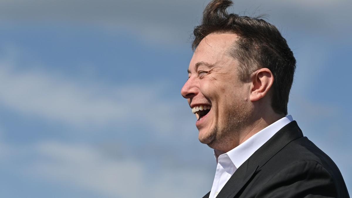 elon musk cel mai bogat om de pe planeta