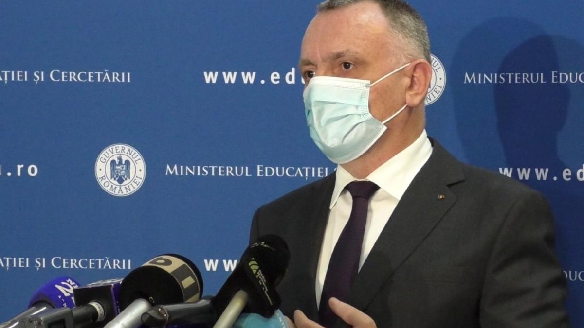 sorin cimpeanu examenele nationale din 2021 nu se decaleaza anuleaza