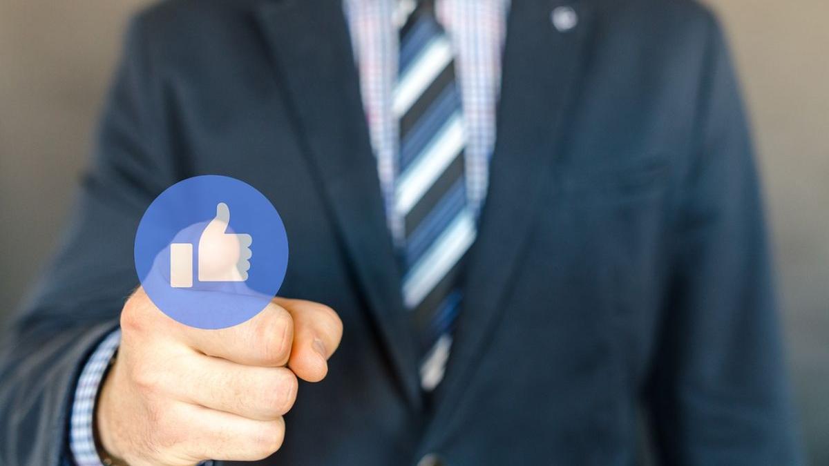 buton like facebook va disparea