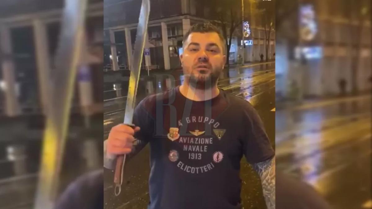 clanul corunenilor iasi stegan boncu amenintare sabie