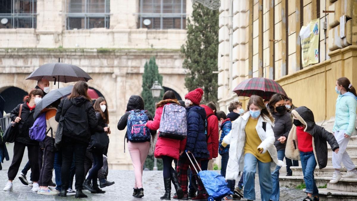 demiteri scoli directori dati afara parinti proteste