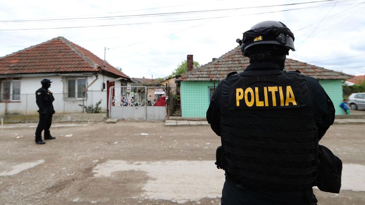 tanar suceava omorat barbat masina dus acasa pus in pat