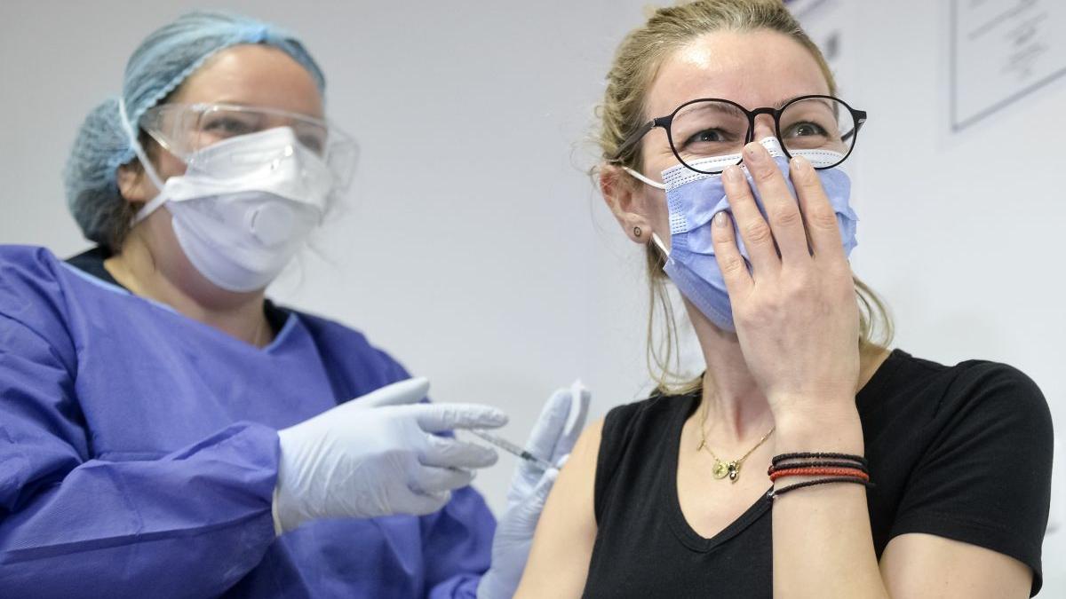 studiu romani vor sa se vaccineze covid 19