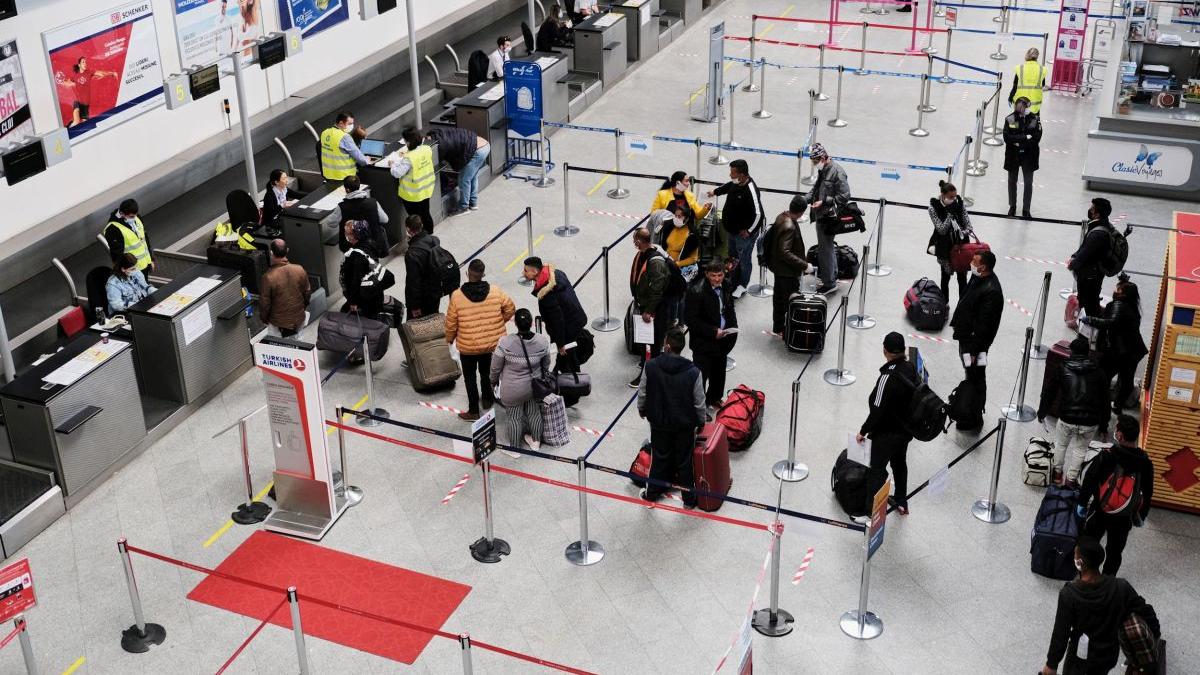 anunt autoritati copii calatorii romani carantina