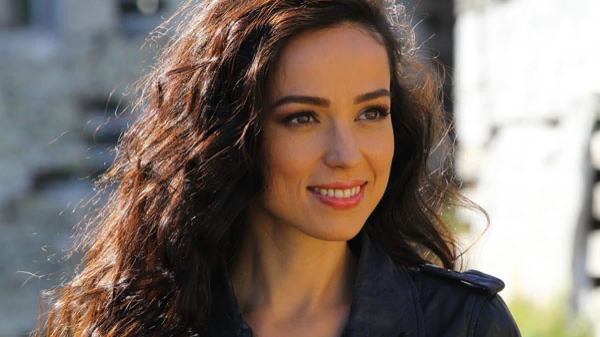 olivia steer postare conspiratii china bill gates