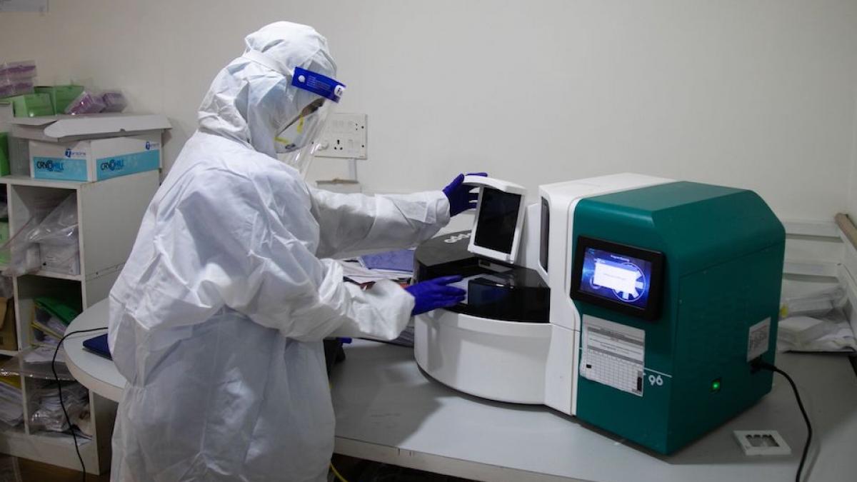 bebelus doua capete nascut spital bucuresti