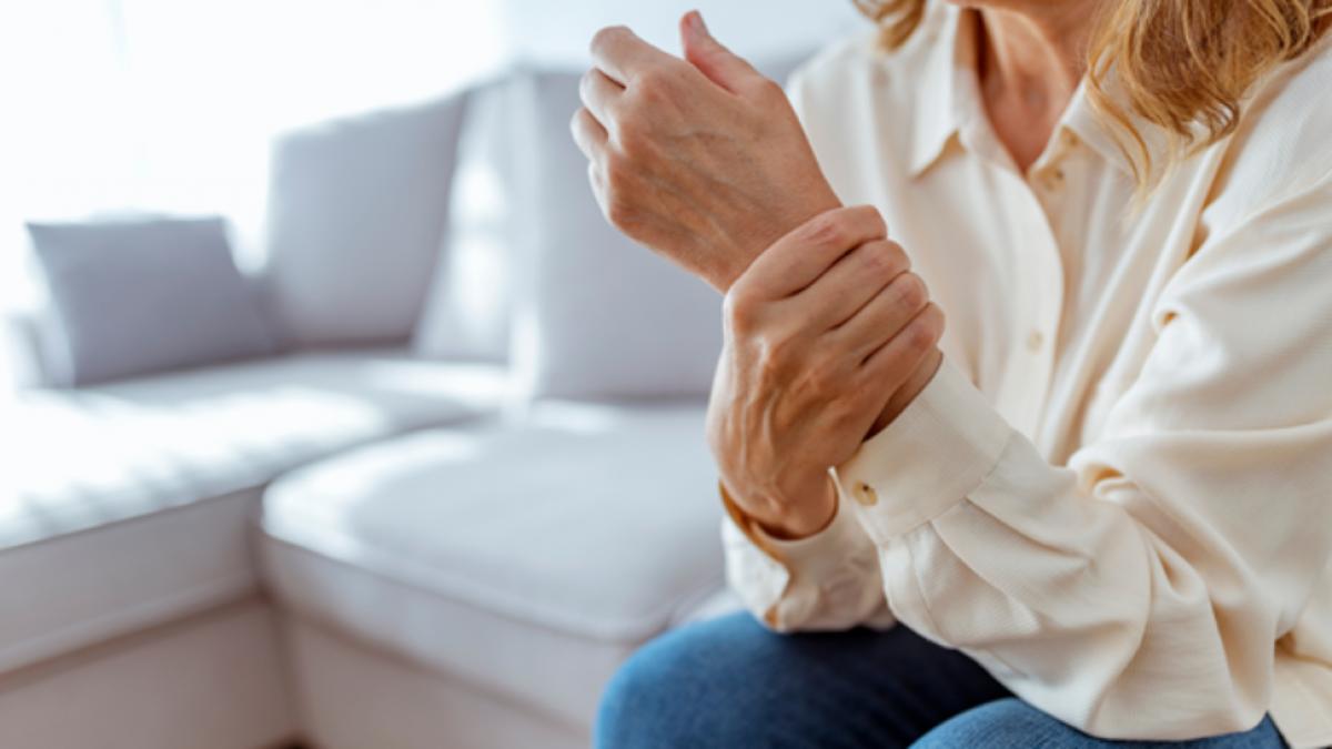 4 sfaturi care va ajuta sa gestionati durerile reumatice in sezonul rece