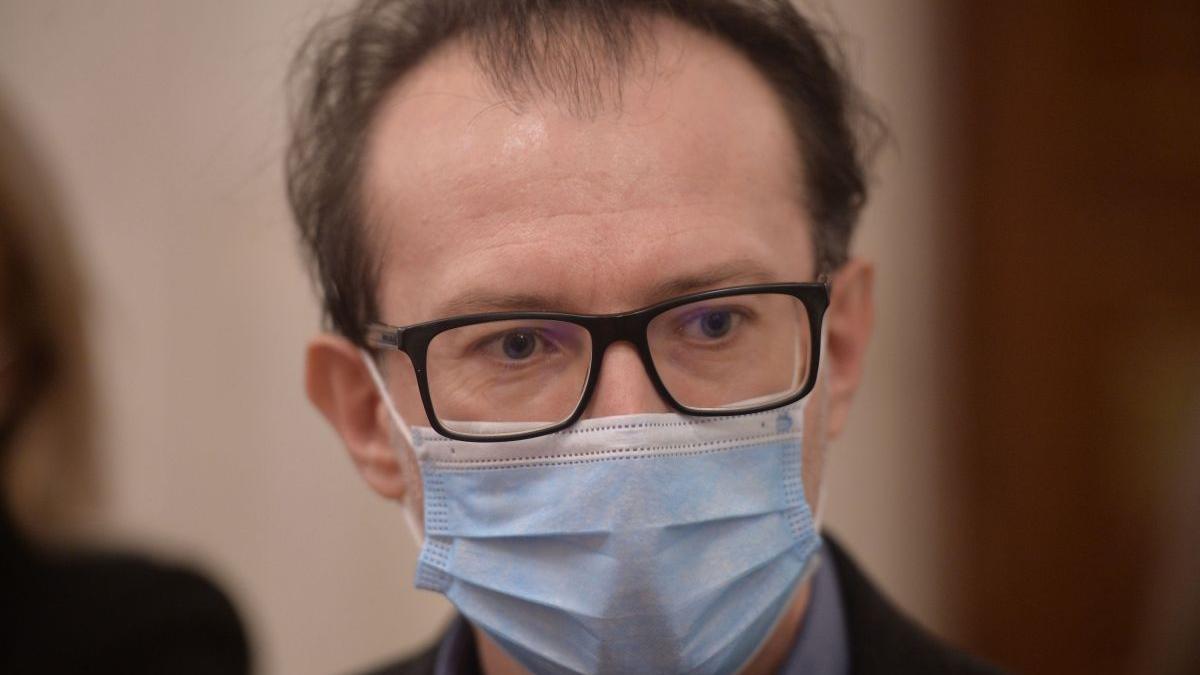 florin citu minim 1 2 milioane romani vaccinati pana in martie