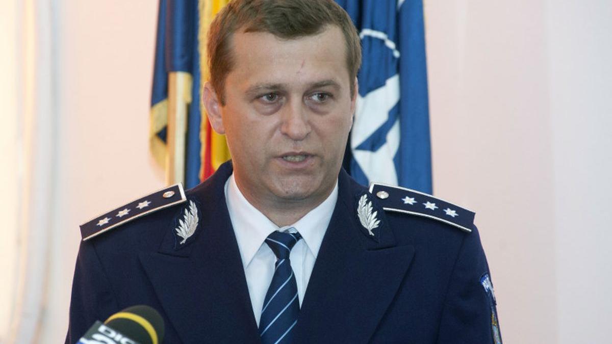 politist radu gavris petrecere actionare pont