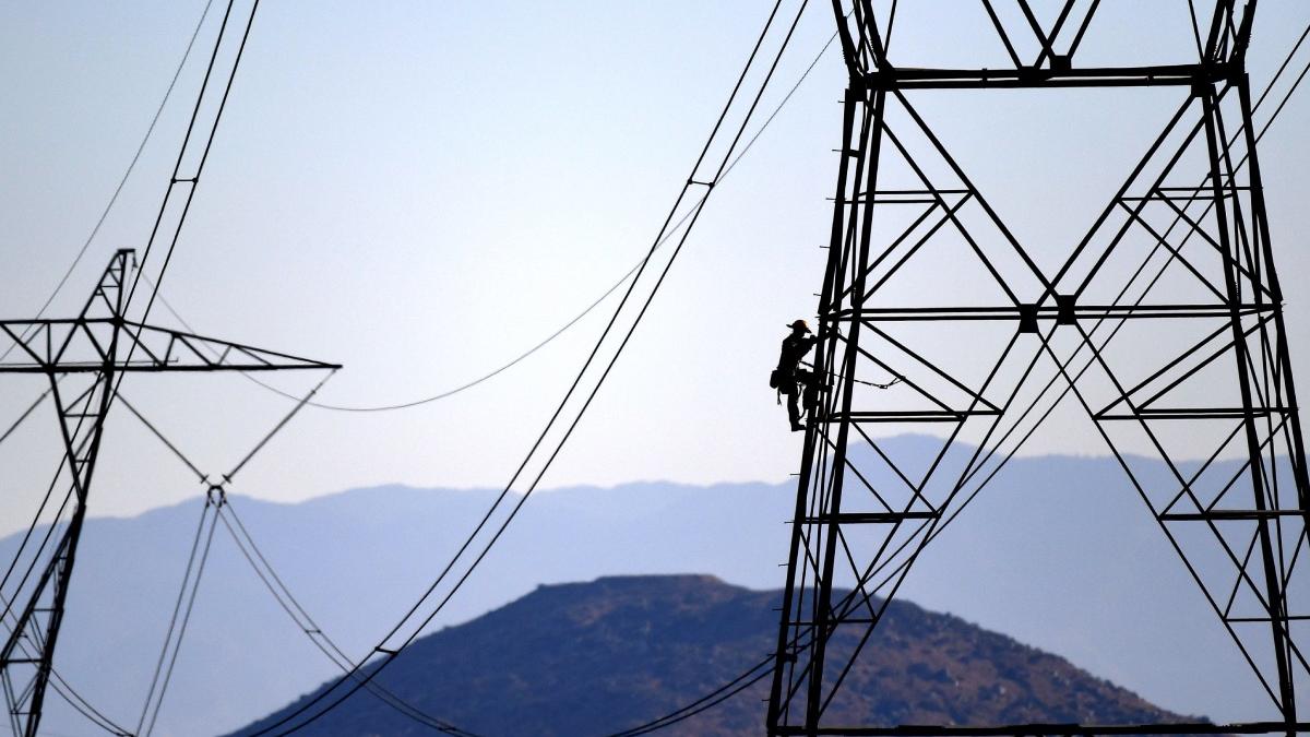 cresc facturile curent electric clarificari anre