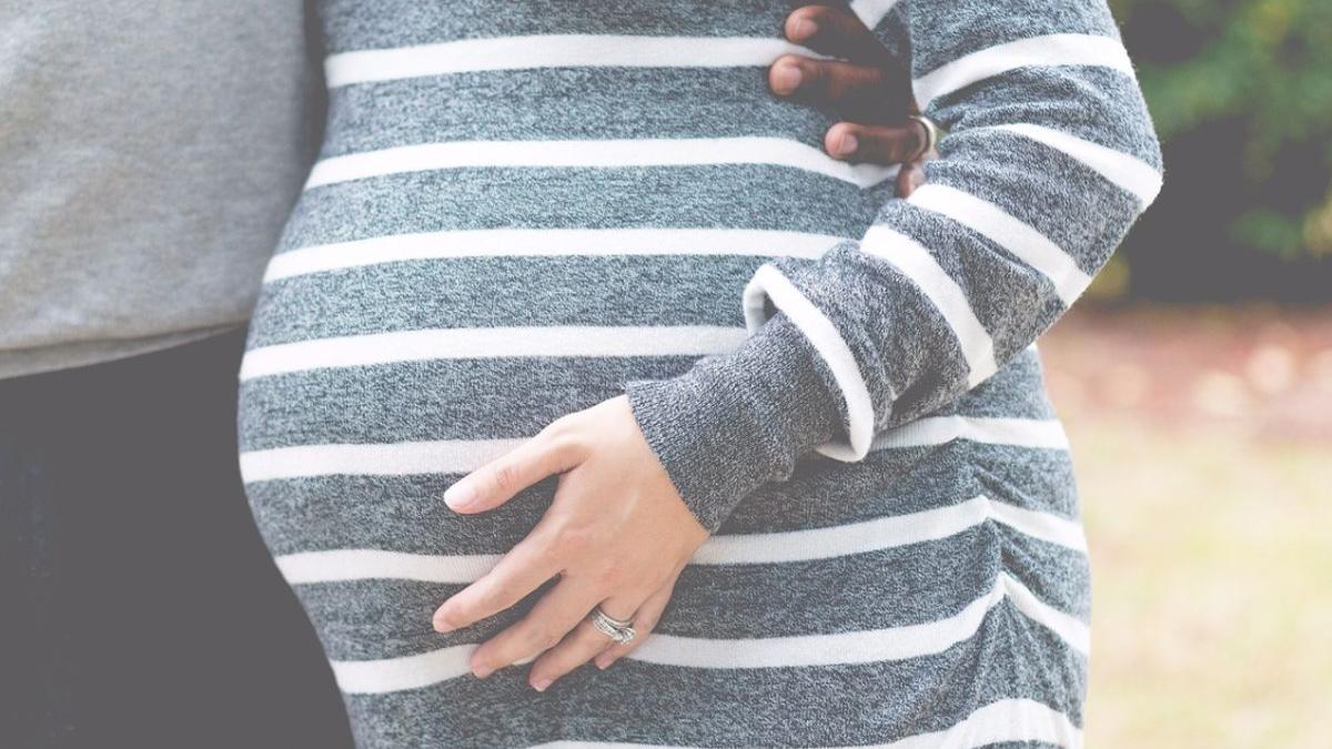 femei gravide vaccin covid 19