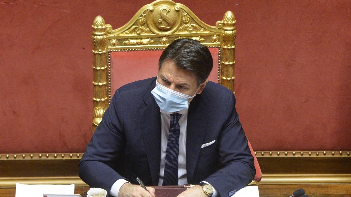 premierul italiei giuseppe conte a demisionat
