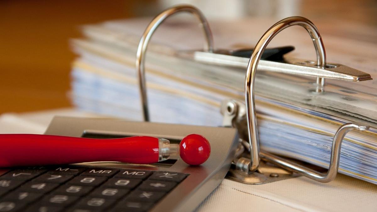 ancheta apele romane chelnerita angajata inginer