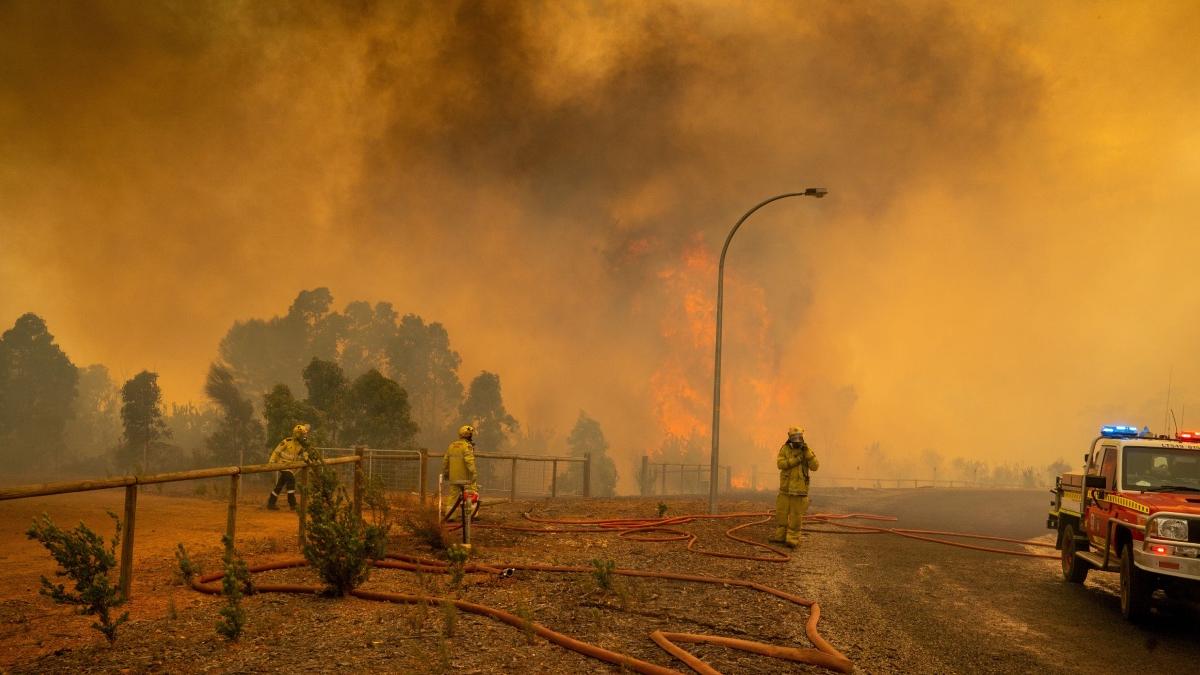 australia incendii carantina coronavirus autoritatile cer evacuarea