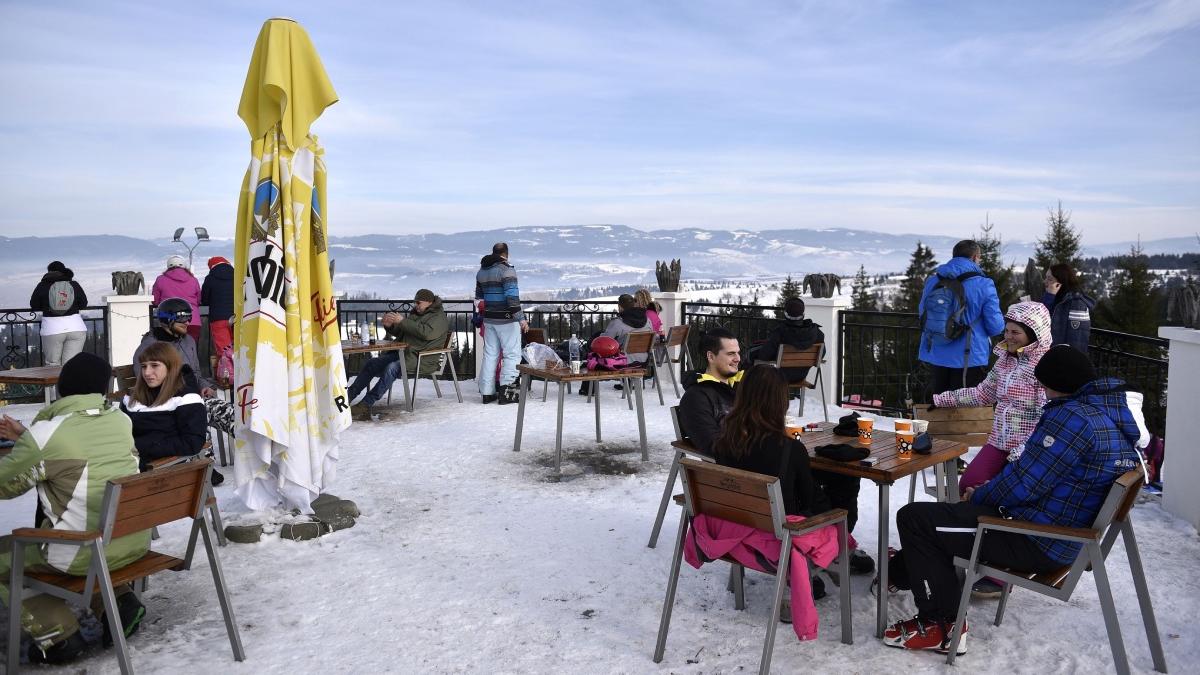 regula de pandemie in restaurante consumatie minima 300 lei